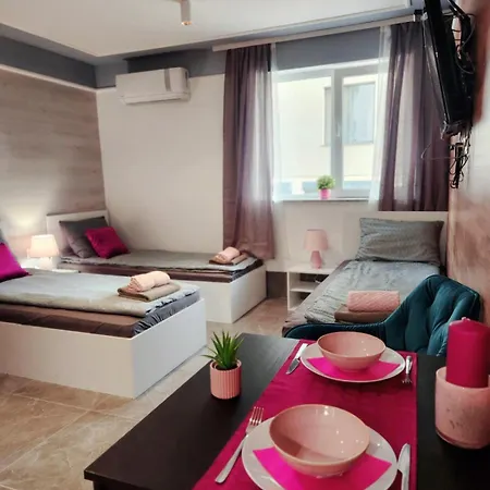 Continental 3 Apartment