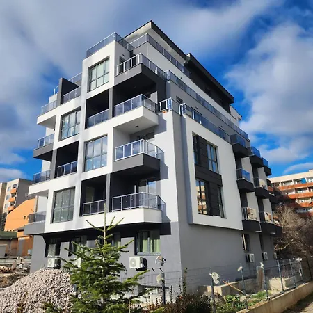 Continental 3 Apartment *