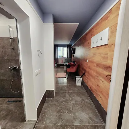 Continental 3 Apartment